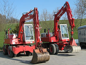 Bagger der Firma Etzler in Hochstadt